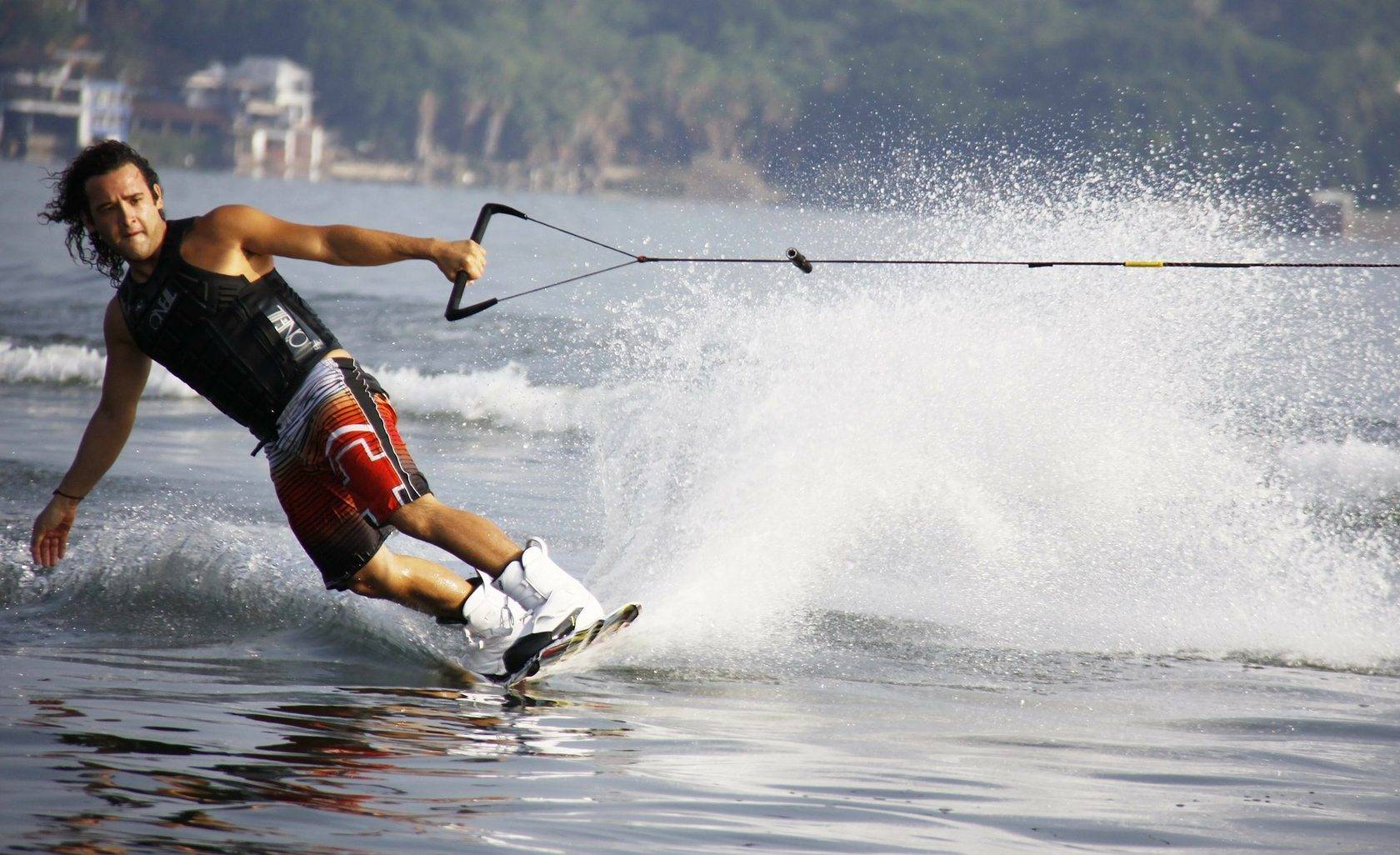 Как кататься на парных водных лыжах (с иллюстрациями)
