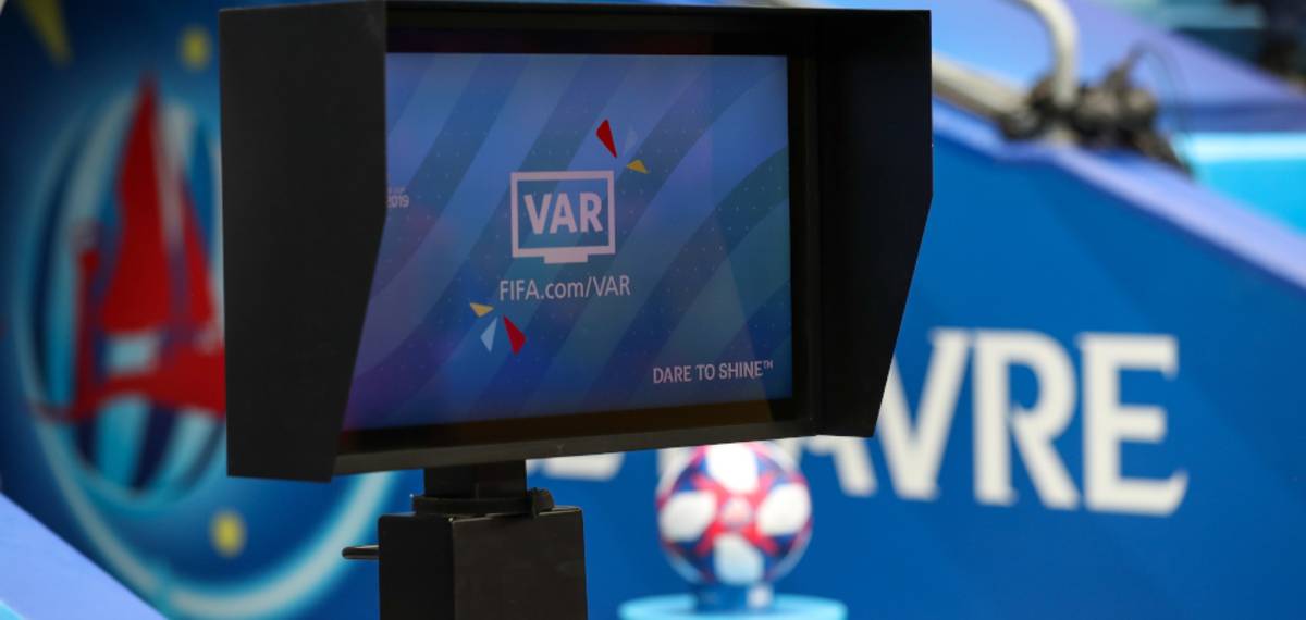 Система видеоповторов var в футболе: что такое, плюсы и минусы