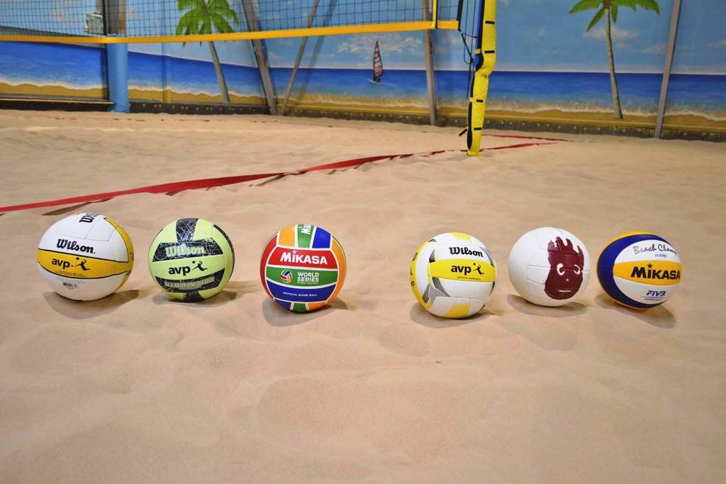 Мяч для пляжного волейбола: чем отличается волейбольный от обычного, какой лучший, вес, микаса, molten, vls300