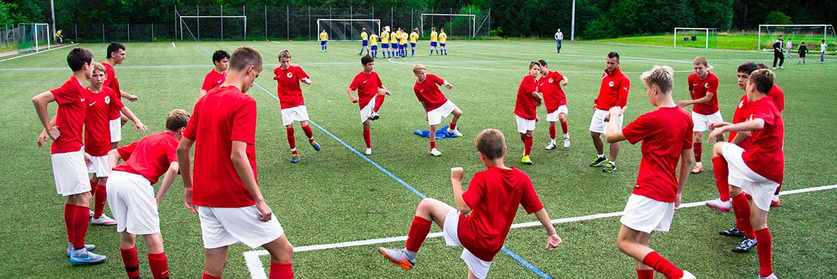 Футбол для детей: с какого возраста и какая польза