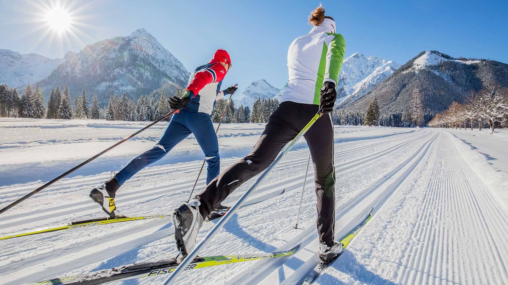 Техника лыжных ходов - виды, подготовка, как тормозить