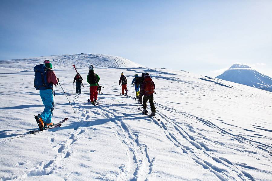 Тур что это. Лыжи ски тур. Ски тур катание на лыжах. Ski Tour способ катания. Вид катания ски тур это.