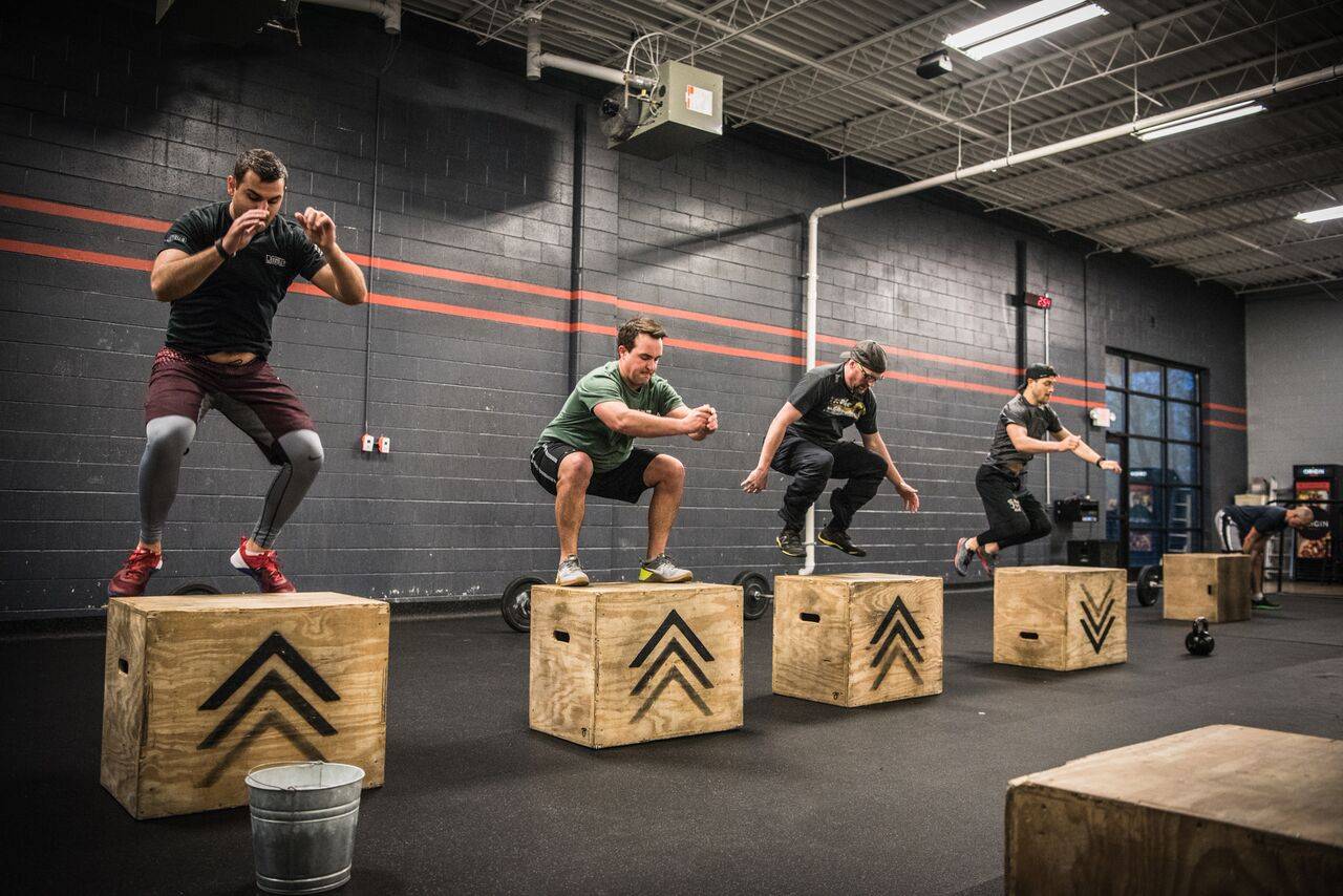 Кроссфит (crossfit): что это такое, плюсы и минусы системы тренировок