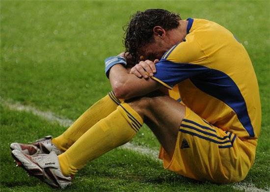 Слезы в футболе – от чего плачут известные футболисты?