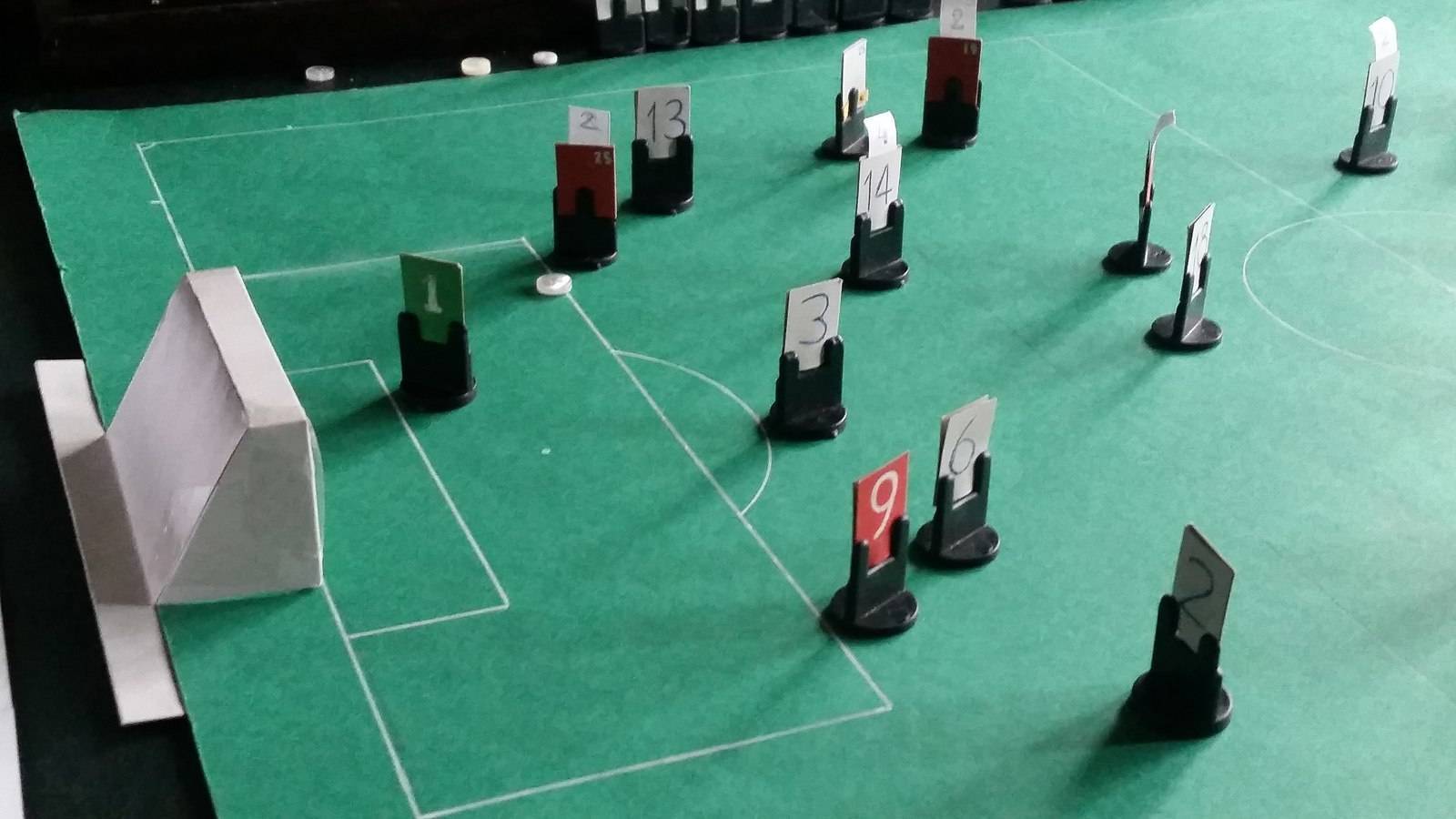 Футбол в миниатюре: все, что нужно знать о кикере