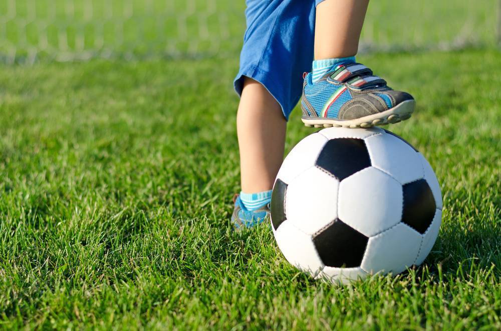 Футбол для детей: как правильно подобрать экипировку для игроков
