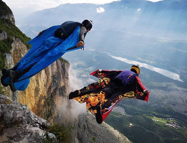 Вингсьют » journey-assist- wingsuit, basejumping, бейсджампинг.