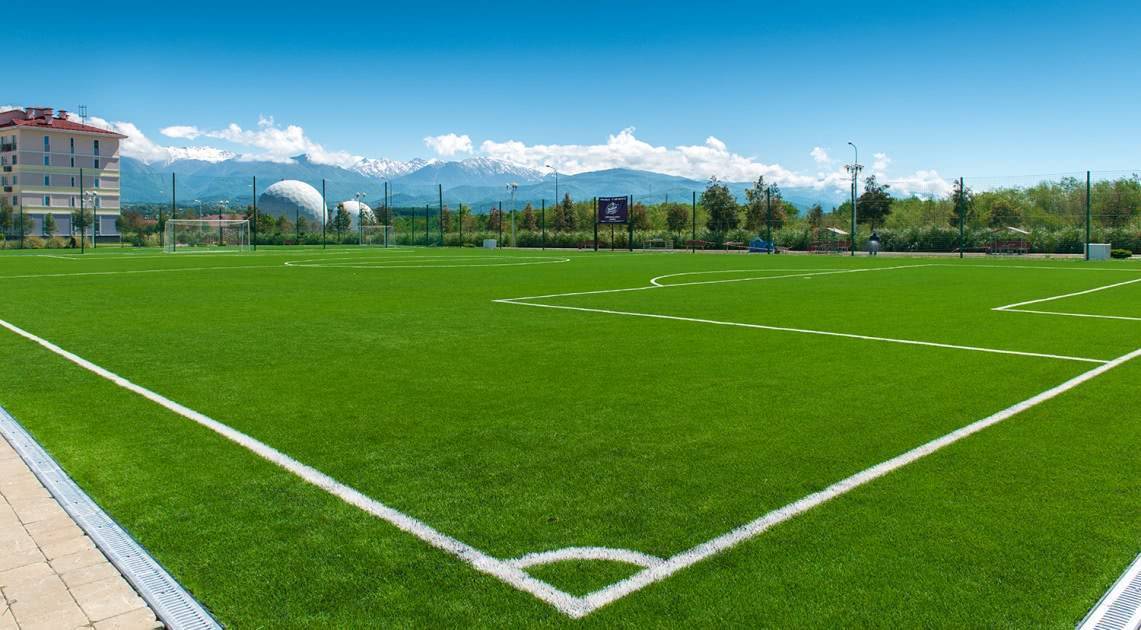 Каковы размеры футбольного поля?